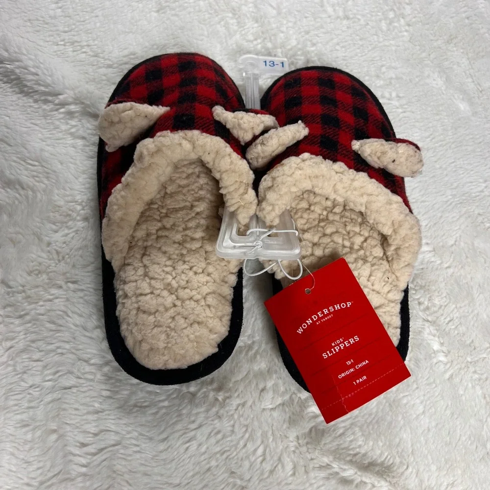 WonderShop Kids Slippers Red Black Buffalo Plaid Sherpa Lined Cozy Size 13-1 NWT